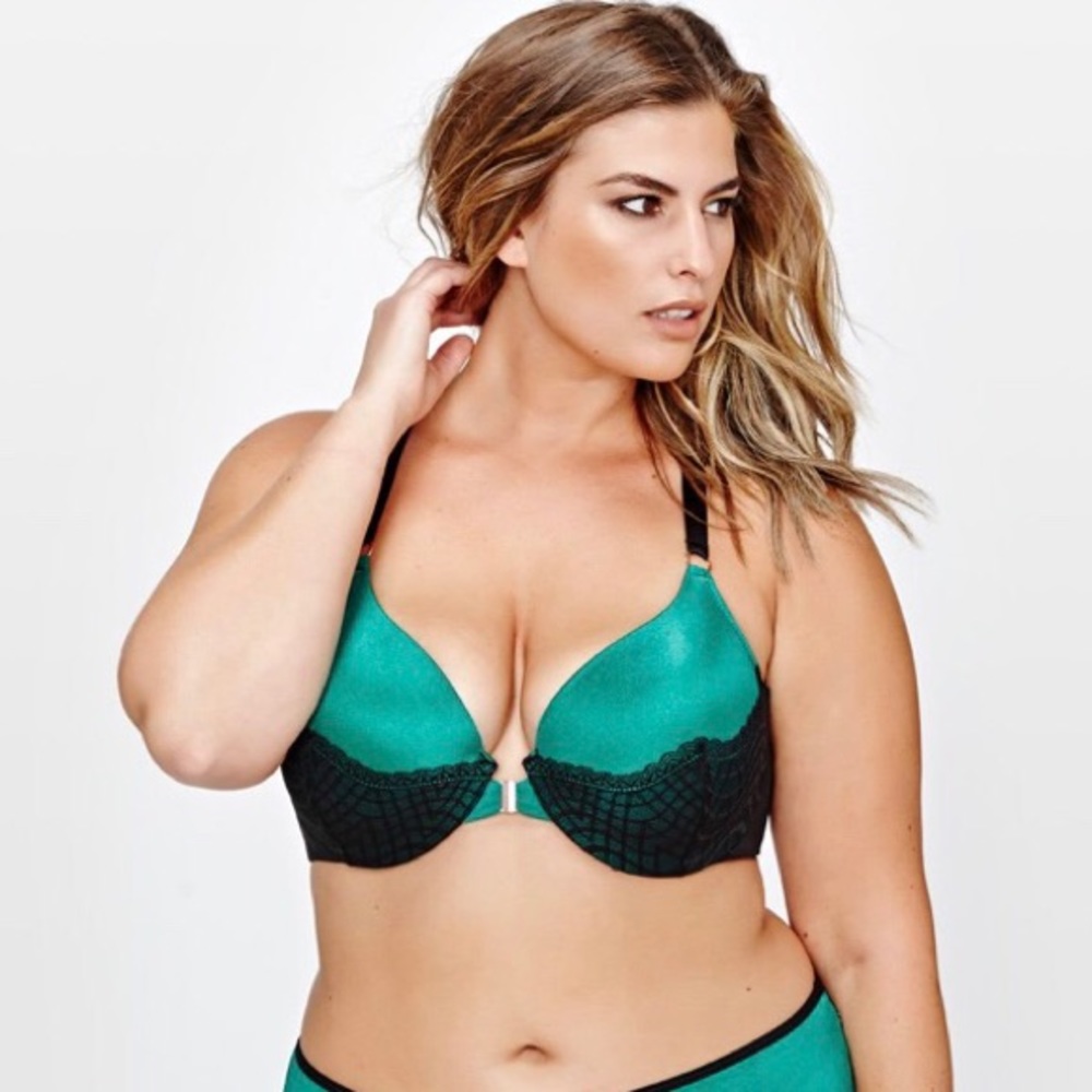 Ashley Graham Front/Back Lace Bra! NWT